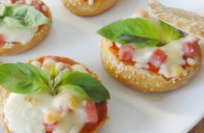 bagels-facon-pizza