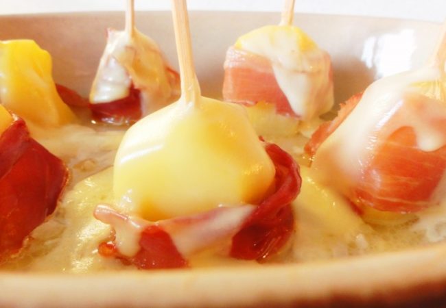 Les pommes de terre rôties au Cantal