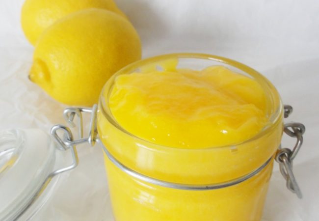 Crème de citron légèrement épaisse