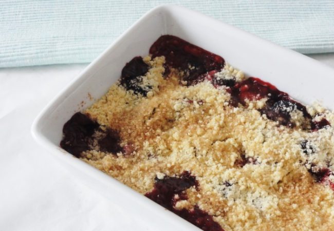 Crumble chaud aux fruits rouges