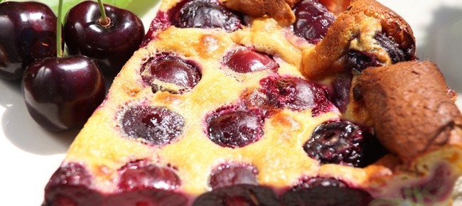 Clafoutis aux cerises avec ou sans noyaux ?