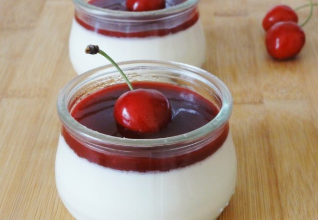 Panna cotta cerises et vanille