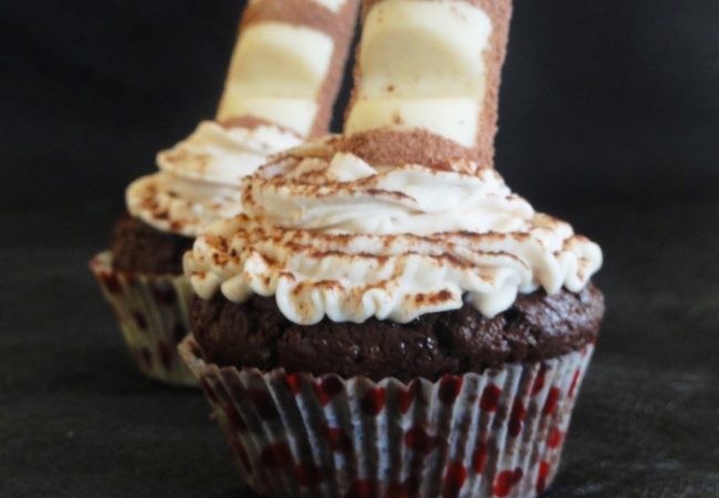 Cupcake Kinder Bueno White