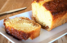 gateau-au-yaourt-caramel-beurre-sale