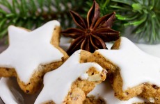 etoiles-de-noel-a-la-cannelle-zimtsterne