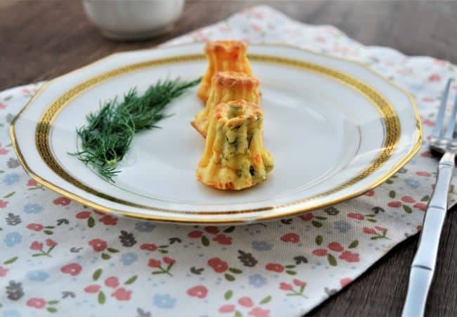 Mini cannelés apéritifs au saumon fumé