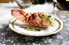 queue de langouste rotie sauce beurre d'ail