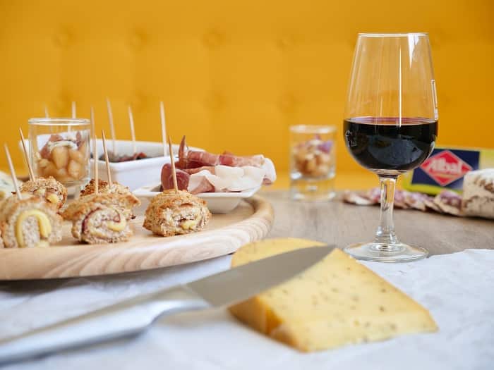 4 idées apéro pour un plateau charcuterie fromage