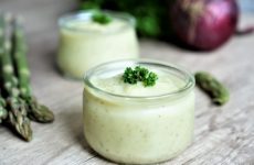 Velouté froid aux deux asperges