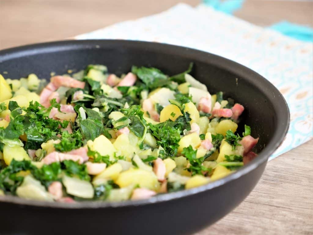 Poêlée de blettes pommes de terre lardons | Aux Fourneaux