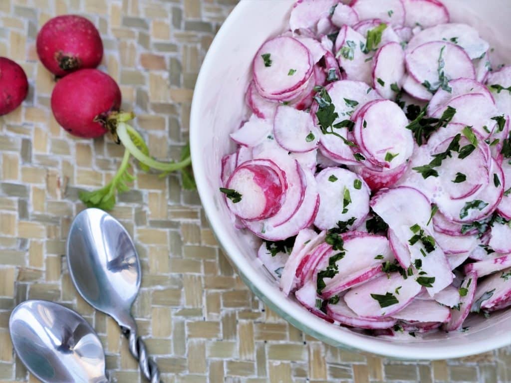 Salade de radis à la crème ciboulette | Aux Fourneaux