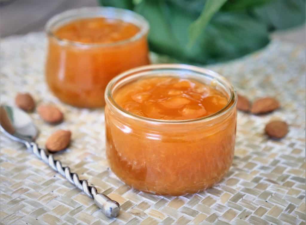 Compote mirabellesmielcannelle Aux Fourneaux