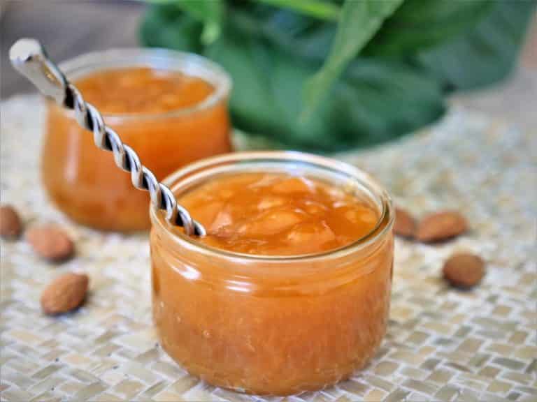 Compote mirabellesmielcannelle Aux Fourneaux