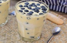Verrine de tiramisu aux myrtilles