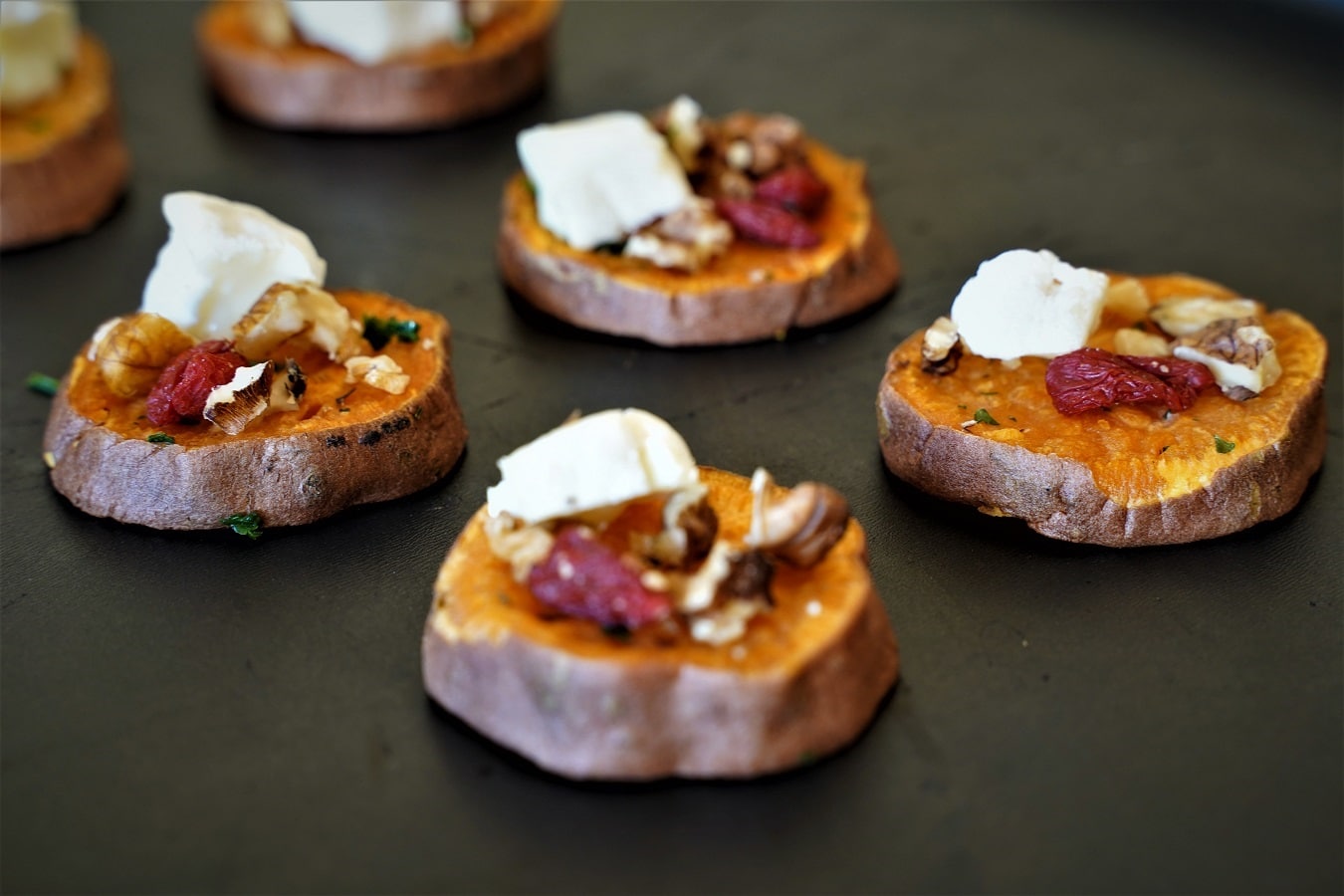 Toast Apéro Originale Facile Noël 10 idées recettes pour un apéro de Noël express | Aux Fourneaux