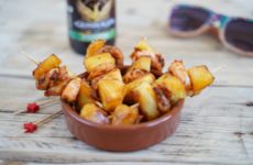 brochette crevettes ananas flambées