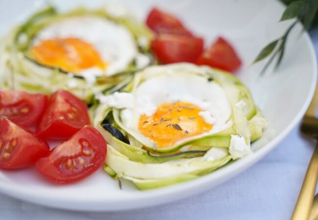 Spaghetti de courgettes œufs et feta