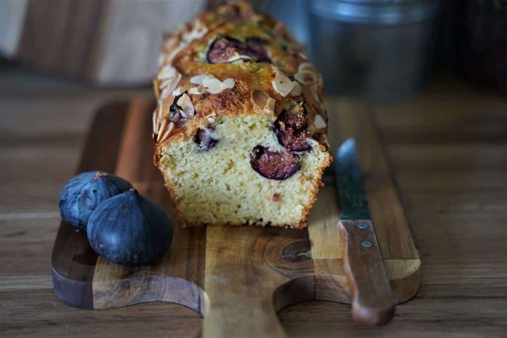 Cake moelleux aux figues fraiches