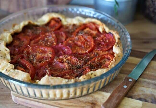 Tarte à la tomate et moutarde