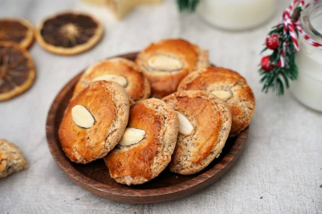 recette de biscuits de noel aux amande