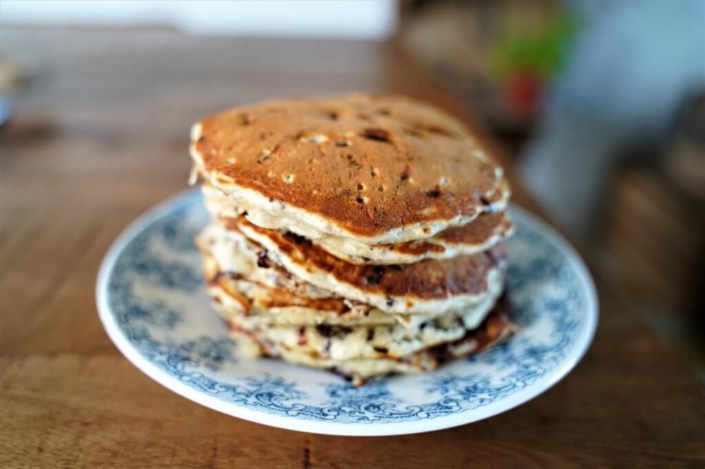 Pancakes avec des pépites de chocolat