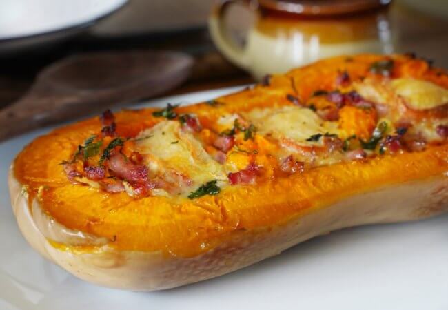 Butternut farcie au fromage et aux lardons