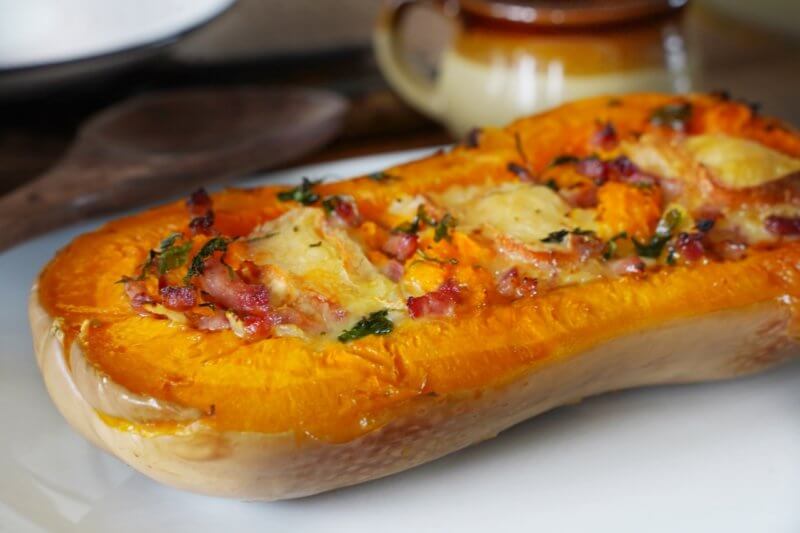 Butternut farcie au fromage et lardons