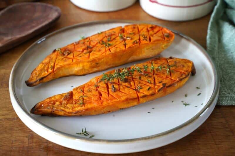 Patate douce simple rôtie au four | Aux Fourneaux