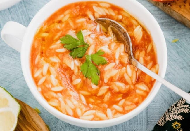 Riz à la tomate ( tomate concentrée )