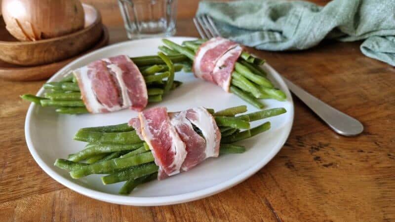 Fagot de haricots verts au lard en accompagnement