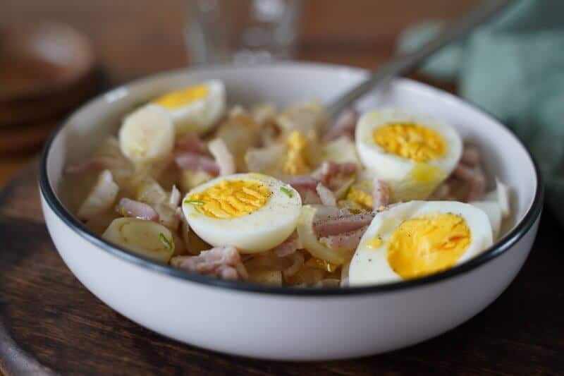 salade d'hiver endives lardons oeufs