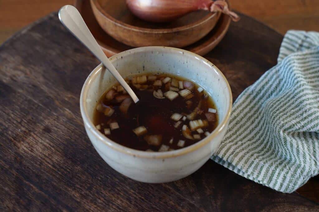 sauce vinaigre aux échalotes pour huitres