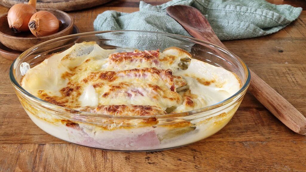 Gratin d’endives au jambon et à la béchamel