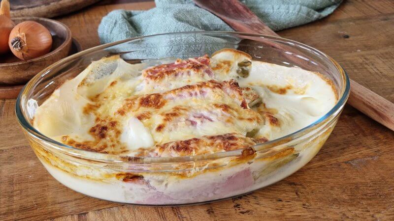 Gratin d’endives au jambon et à la béchamel