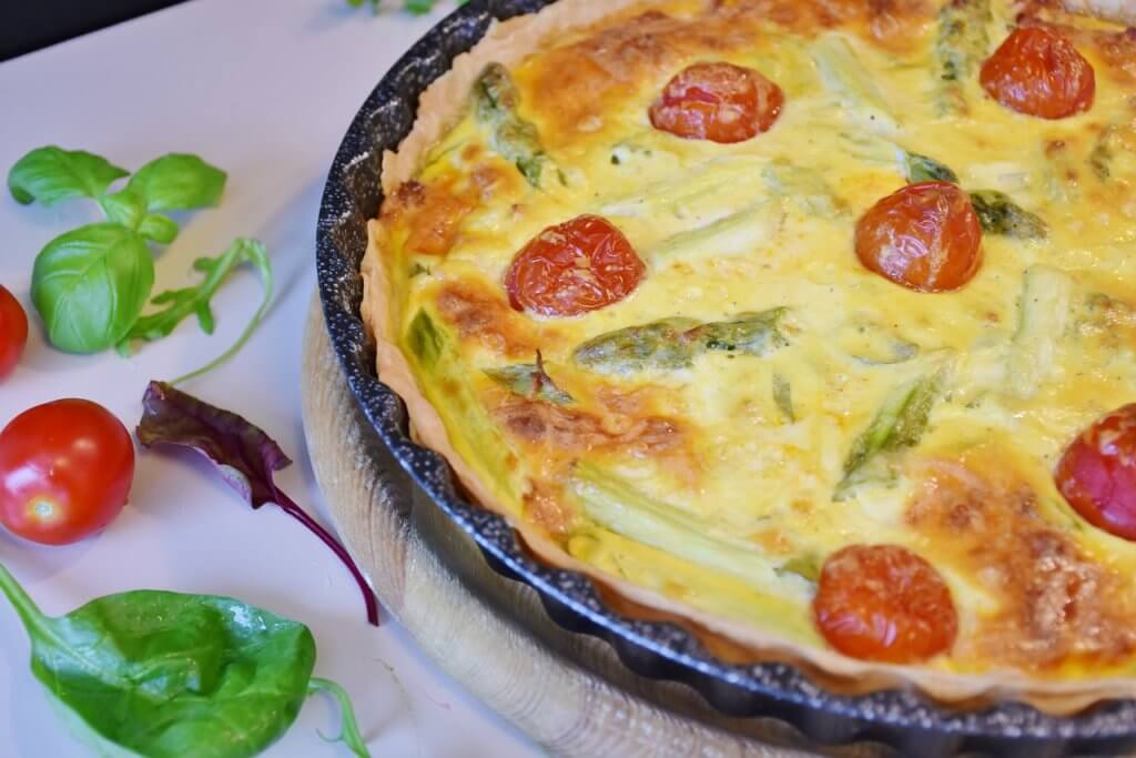 Quiche asperge verte tomates cerises