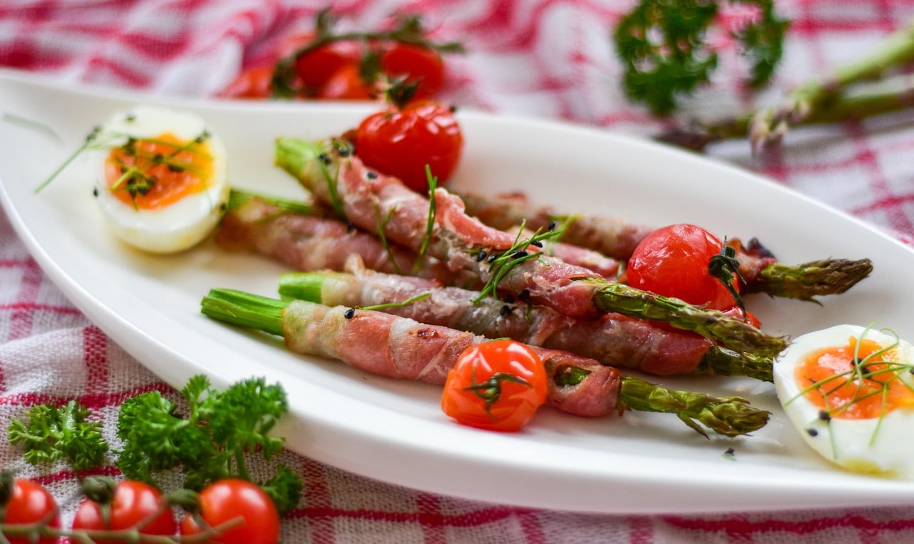 Asperges rôties au four jambon parmesan