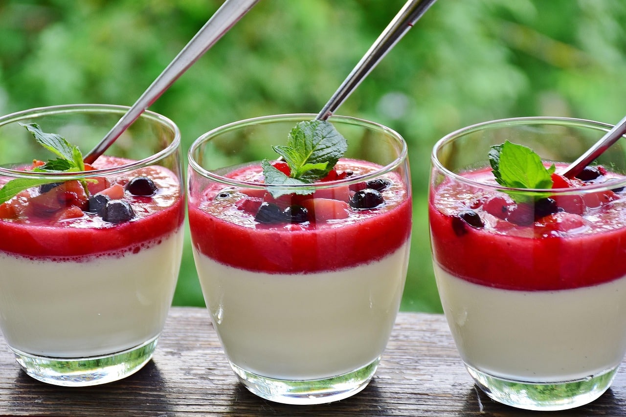 panna cotta et son coulis de fraise