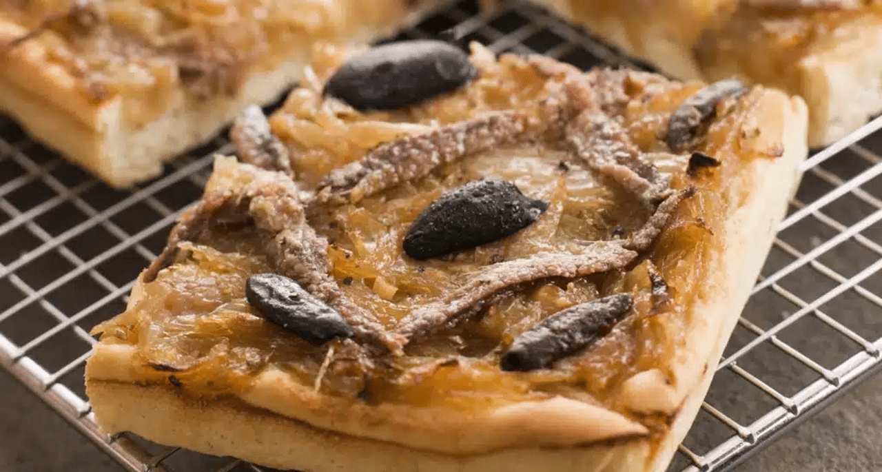 La vraie pissaladière niçoise traditionnelle