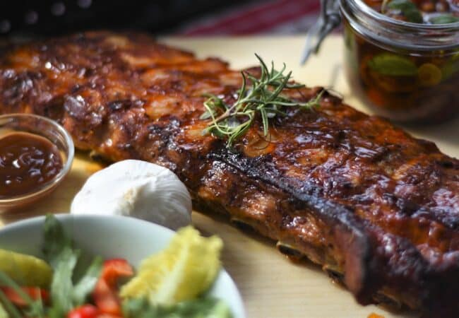 Ribs de porc au barbecue : recette, cuisson et astuces