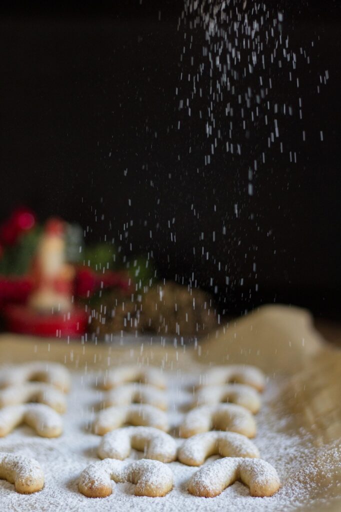 Vanille Kipferl Bredele de Noël vrais croissants lune aux amandes | Aux Fourneaux Vanille Kipferl Bredele de Noël vrais croissants de lune aux amandes
