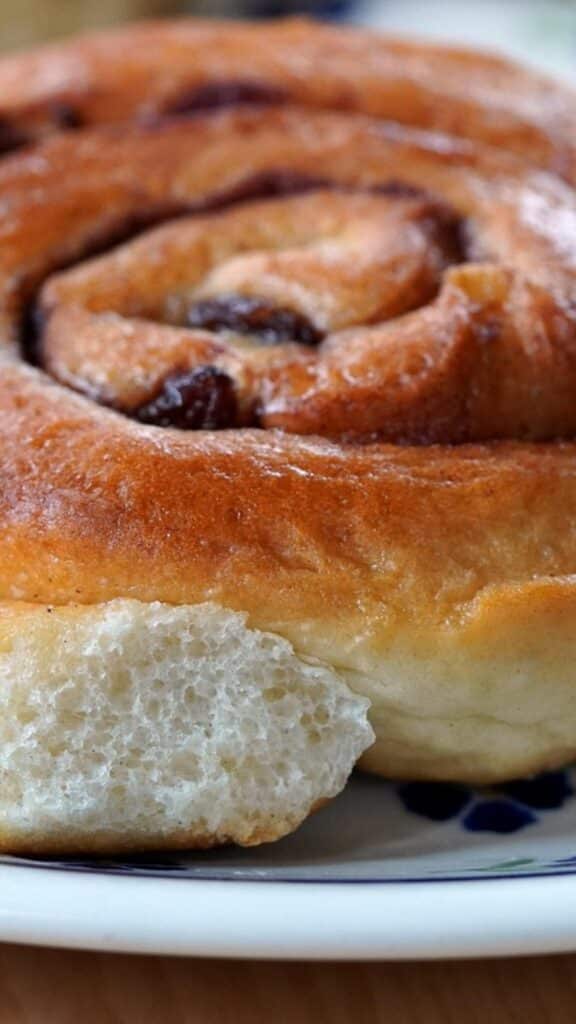 cinnamon rolls moelleux recette suédoise facile | Aux Fourneaux Recette de cinnamon rolls suédois facile et rapide