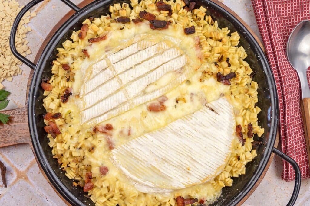 Comment faire une croziflette savoyarde traditionnelle | Aux Fourneaux Comment faire une croziflette savoyarde traditionnelle