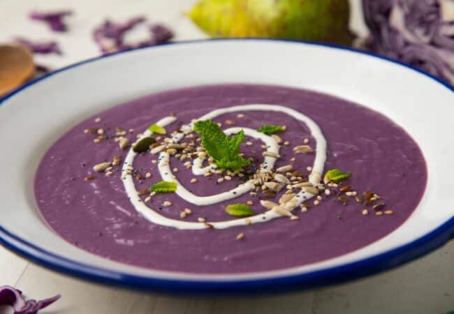 Soupe au chou rouge et carottes, la soupe violette légère