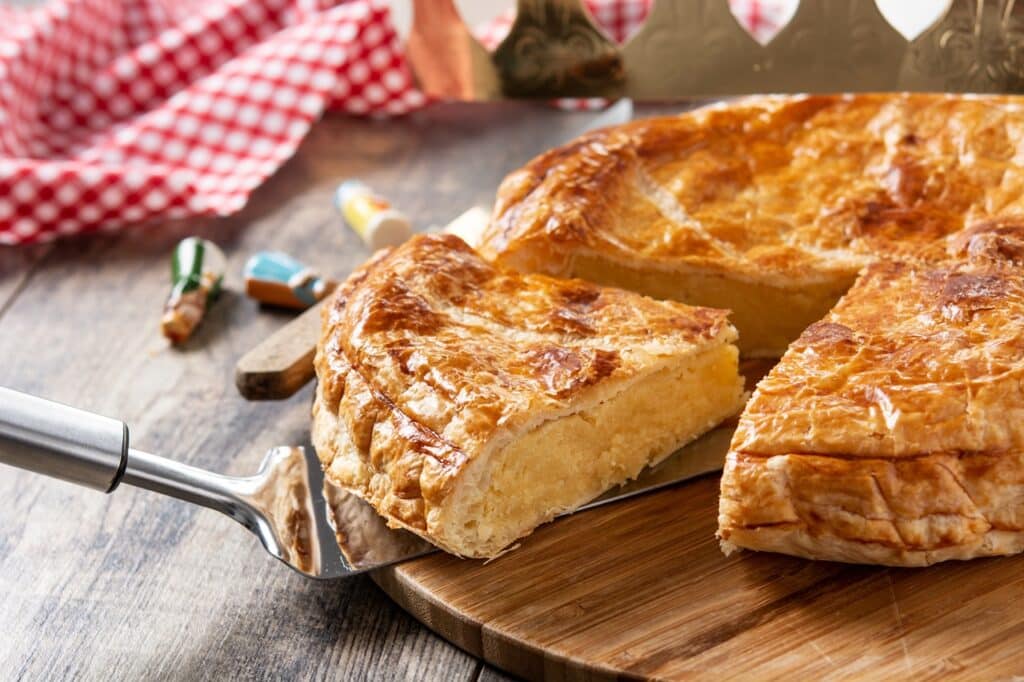 Galette des rois | Aux Fourneaux recette galette des rois a la frangipane traditionnelle