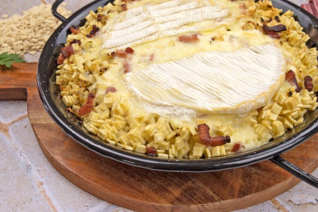 véritable recette de la croziflette savoyarde | Aux Fourneaux La véritable recette de la croziflette savoyarde