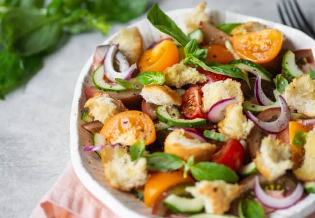 Panzanella toscane recette traditionnelle italienne Panzanella toscane recette traditionnelle italienne