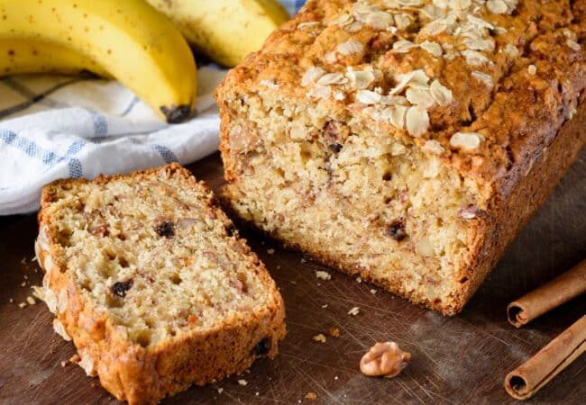 Banana bread healthy aux flocons d’avoine moelleux et facile Banana bread healthy aux flocons d’avoine moelleux et facile