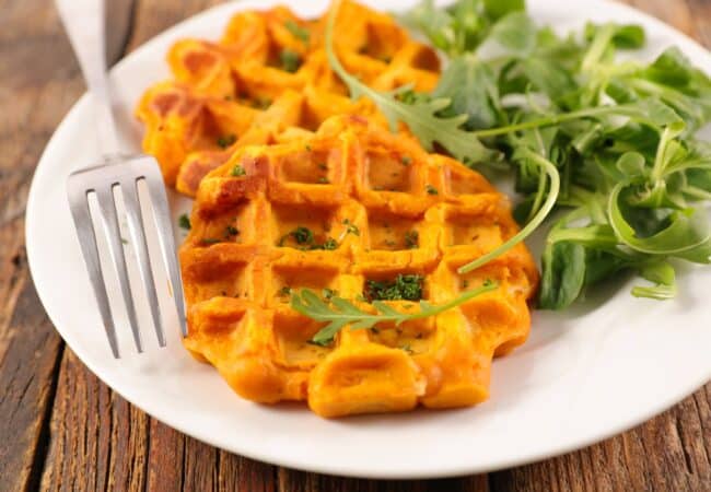 Gaufres salées de patate douce : la recette facile et rapide Gaufres salées de patate douce : la recette facile et rapide