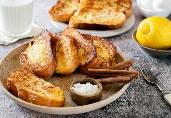 Torrijas : la vraie recette traditionnelle du pain perdu catalan Torrijas : la vraie recette traditionnelle du pain perdu catalan