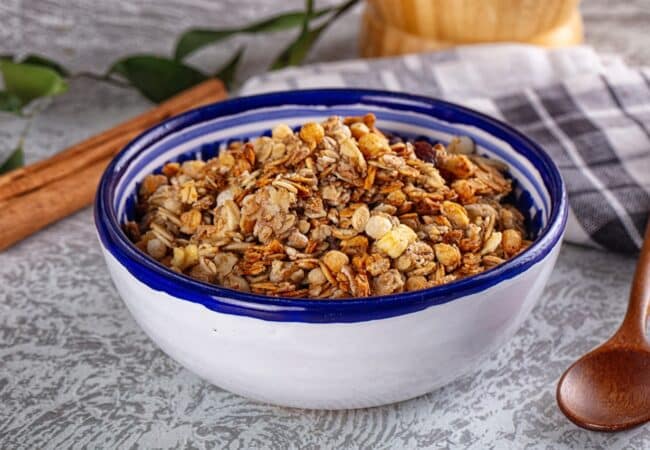 La recette du granola aux flocons d’avoine à faire au Air fryer La recette du granola aux flocons d’avoine à faire au Air fryer